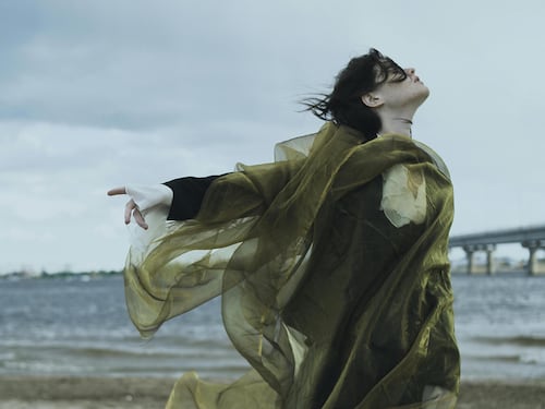 Questo colore moda dell'autunno/inverno 2025-26 vi sorprenderà