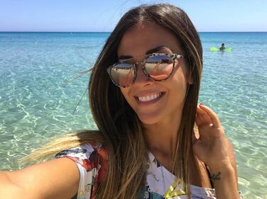 Giorgia Palmas, bikini sexy in Sardegna 6