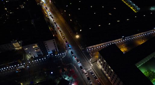 Palloncini luminosi lungo il Muro di Berlino 32