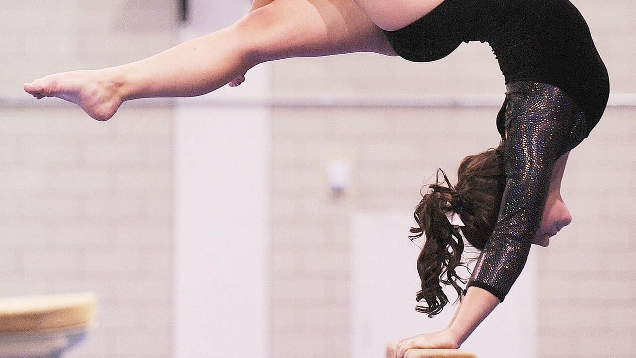 "Le ginnaste lasciate morire di fame": l'inchiesta choc