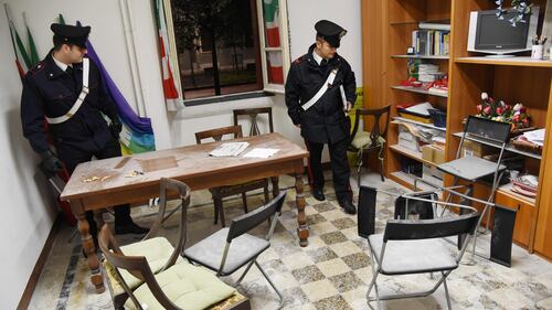 Milano, assalto alla riunione del Sunia in una sede Pd 2