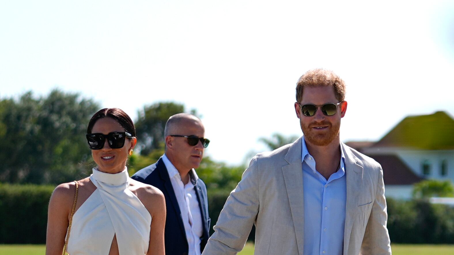 “Come un’adolescente di Mean Girls”. Nuove accuse di bullismo contro Meghan