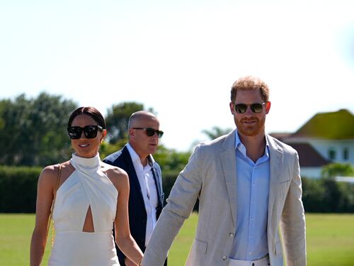 "Come una bambina", "Insicura". La figuraccia di Meghan in Florida
