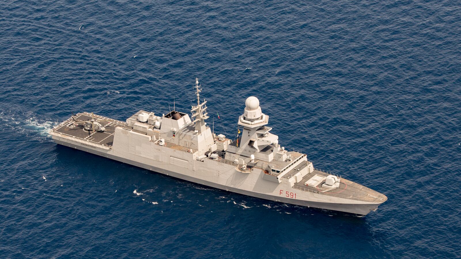 "Scortare" le barche pro Pal con la fregata della Marina costerà almeno un milione
