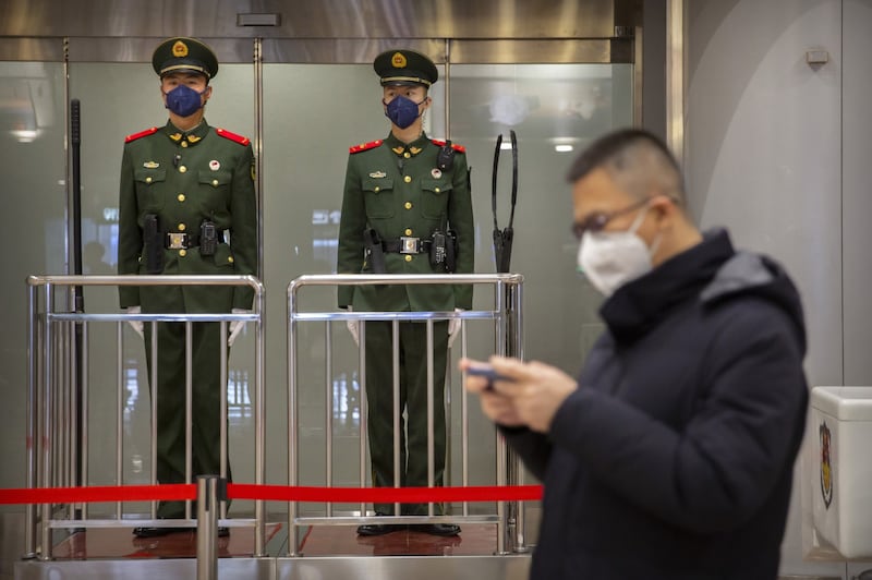 Cina. il nuovo coronavirus non si ferma: oltre 4500 contagi e 106 morti 3