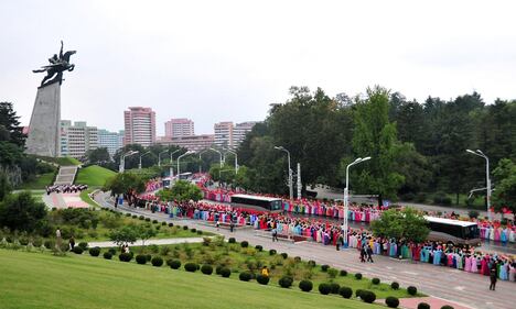 Grande festa a Pyongyang per il sesto test nucleare 7