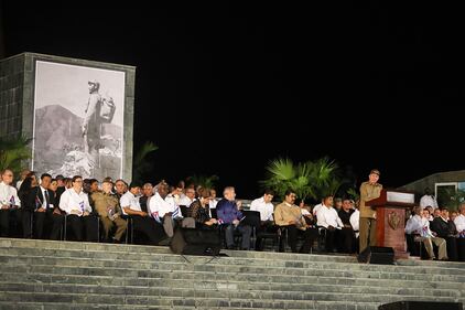 L'ultimo saluto a Fidel Castro a Santiago 5