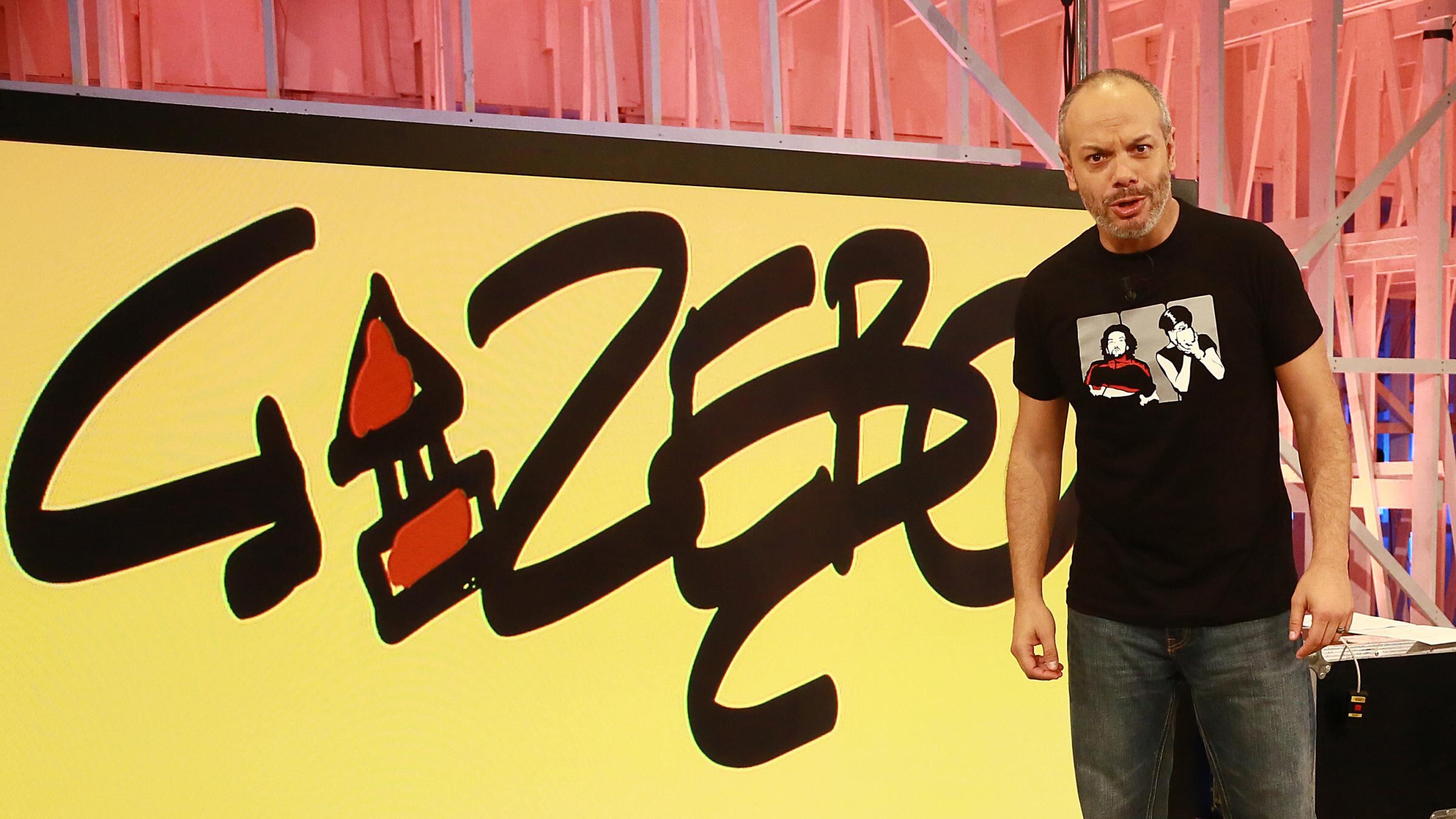 Svaccato, perbene e perbenista. "Zoro", l'elitarismo in t-shirt