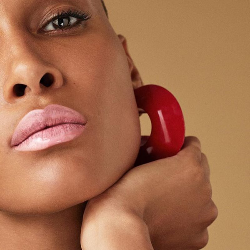 Cindy Bruna pizzicata tra le braccia di Verratti: gli scatti della modella francese 11