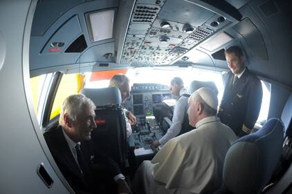I Papi e l'aereo: cinquant'anni di Pontefici in volo 10