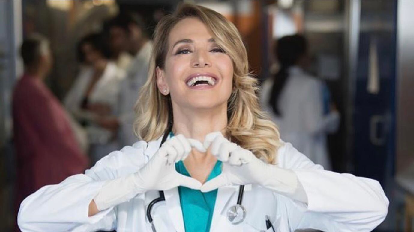 Barbara D’Urso contro la violenza sulle donne: "Chi ti picchia non ti ama"