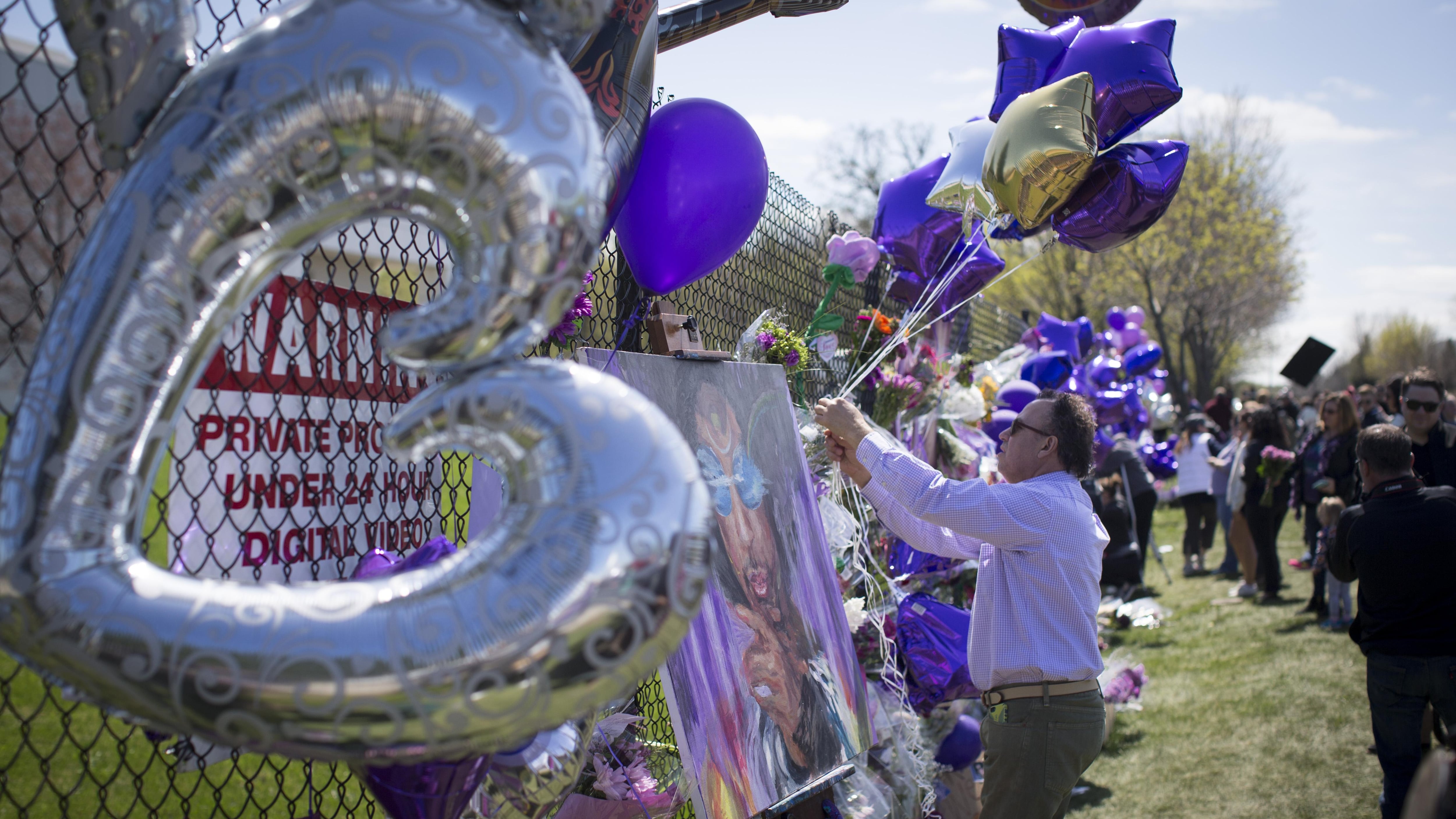 Prince, giallo sul funerale: le ceneri in un luogo segreto