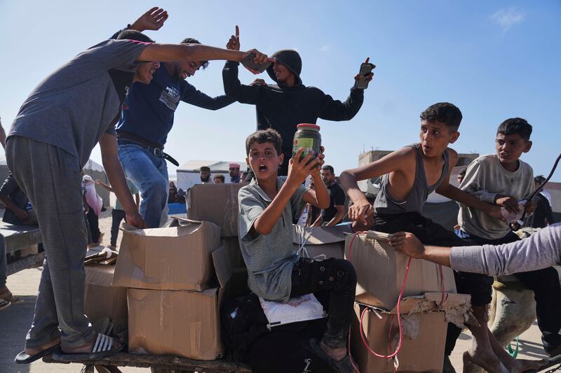 Caos aiuti a Gaza: le immagini della calca 12
