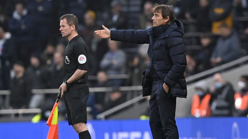 Antonio Conte esonerato dal Tottenham: ora il suo futuro in bilico. Tre big italiane interessate