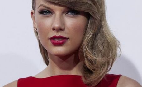 Taylor Swift e Calvin Harris festeggiano il primo anniversario: foto 14