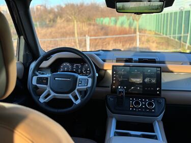 Land Rover Defender sei cilindri diesel: tutte le foto 4