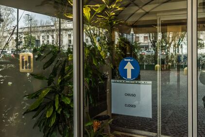 Milano. Hotel Michelangelo requisito dal Comune 2