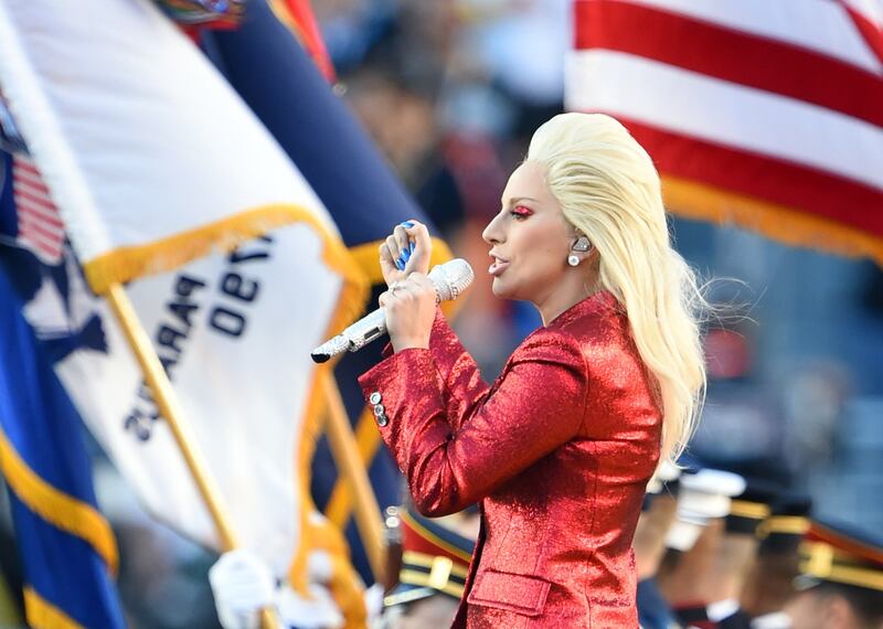 Lady Gaga per il terremoto: foto 40