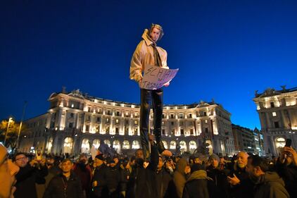 Ncc in protesta a Roma: tensione in piazza 4