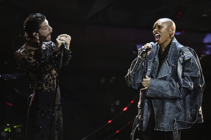 Sanremo 2024: ecco il look della quarta serata del Festival dei Santi Francesi 1