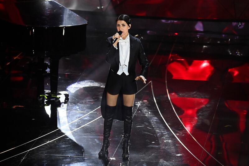 Sanremo 2024: ecco il look della seconda serata del Festival del conduttore e co-conduttrice 2