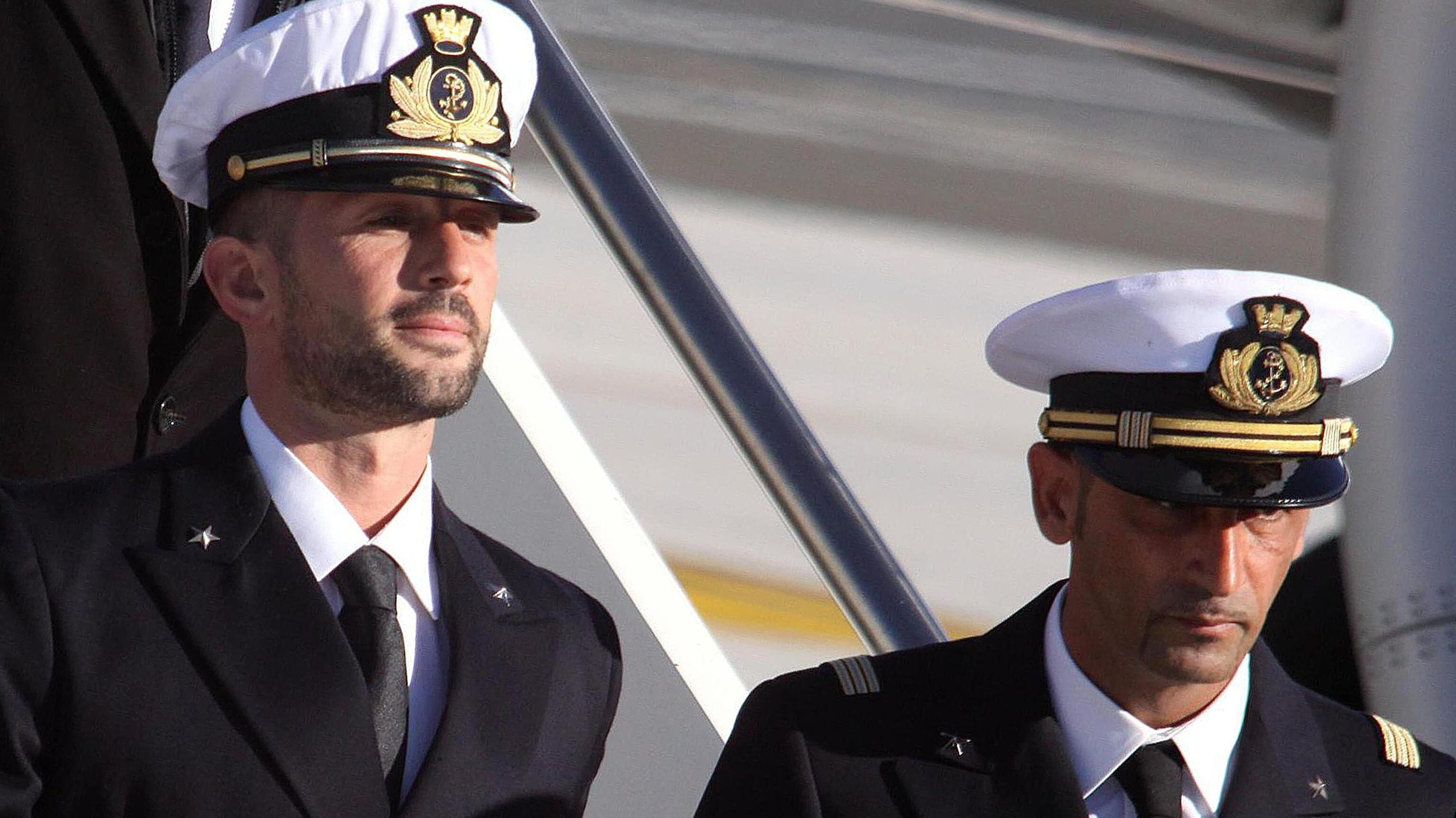 L'appello dei marò ai politici: "Risolvete questa tragedia Siamo italiani, dimostriamolo"