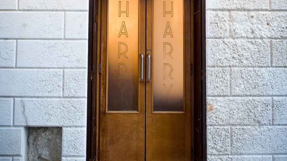 L'Harry's Bar guida la rivolta: "Non siamo lager, così chiudo"