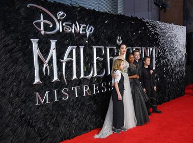 Angelina Jolie con figli a seguito per l'anteprima londinese di "Maleficent"  4