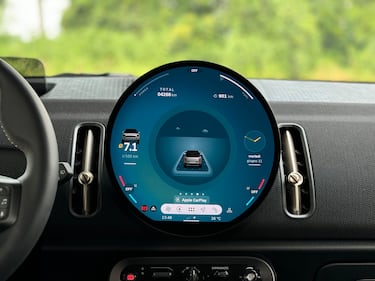 MINI Countryman 2024: guarda la gallery del crossover mild-hybrid premium 16