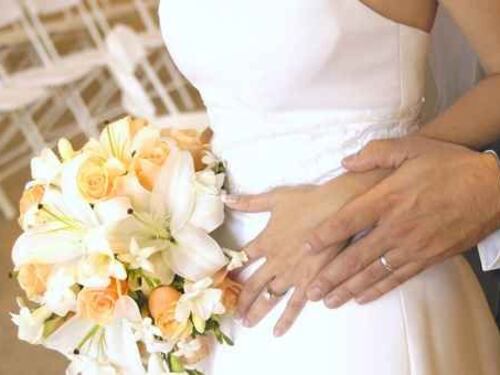 Cambia sesso dopo nozze: "Non è divorzio imposto"