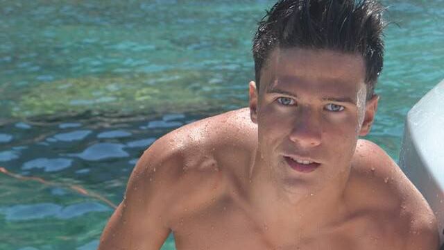 Il campione di nuoto annegato a vent'anni per colpa di un'ancora