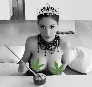 Naike Rivelli, lato b nella natura 5