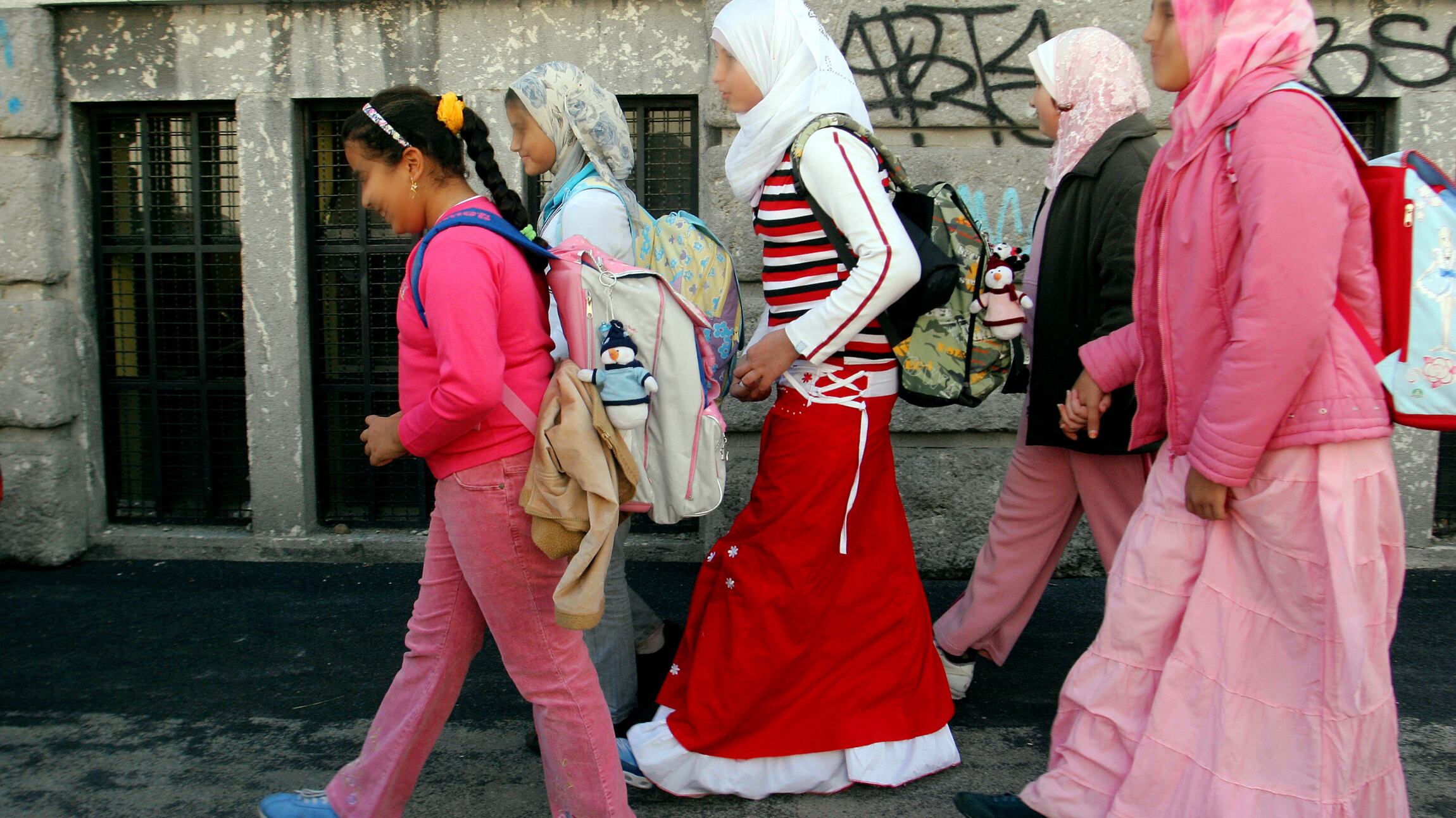 Sposa bambina, la madre ferma il padre-padrone