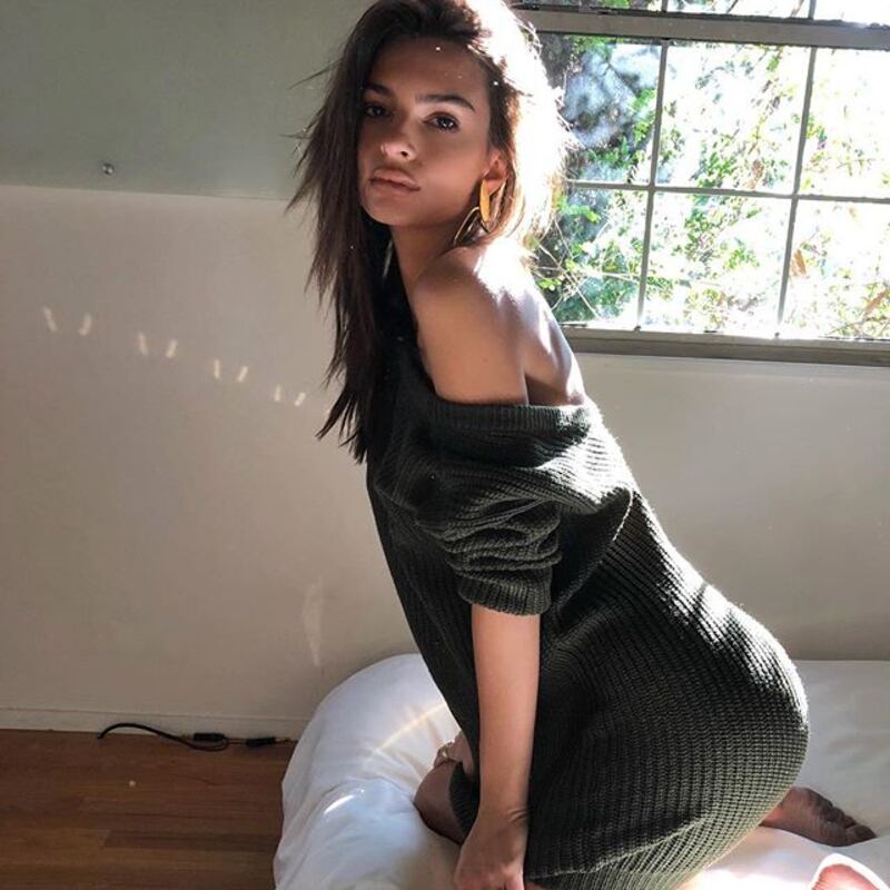 Emily Ratajkowski sexy su Instagram: le foto della bella modella americana 1