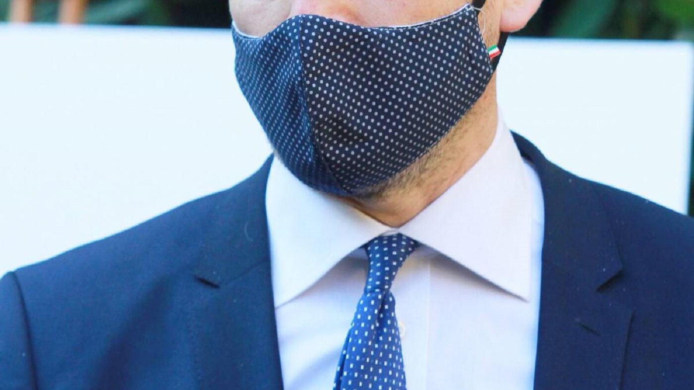 Fondi da Chavez ai 5s. La crisi di nervi di patron Casaleggio: "Intervenga Mattarella"