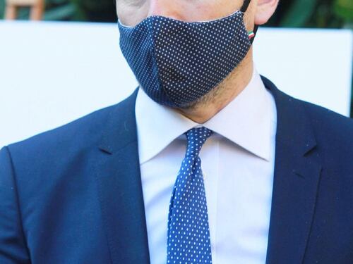 Fondi da Chavez ai 5s. La crisi di nervi di patron Casaleggio: "Intervenga Mattarella"