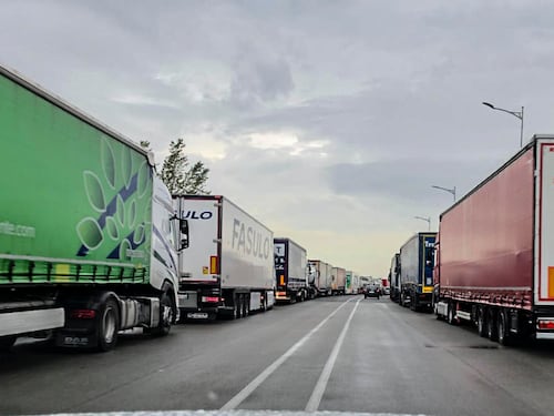 Oggi il Cdm contro il caro carburanti: sbloccati oltre 500 milioni per l’autotrasporto. Ecco le misure sul tavolo