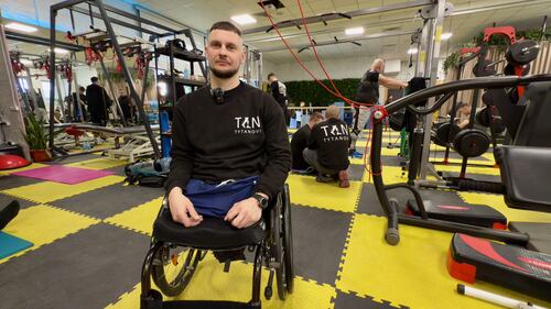 Artem Dudchenko che ha perso le gambe con un drone kamikaze