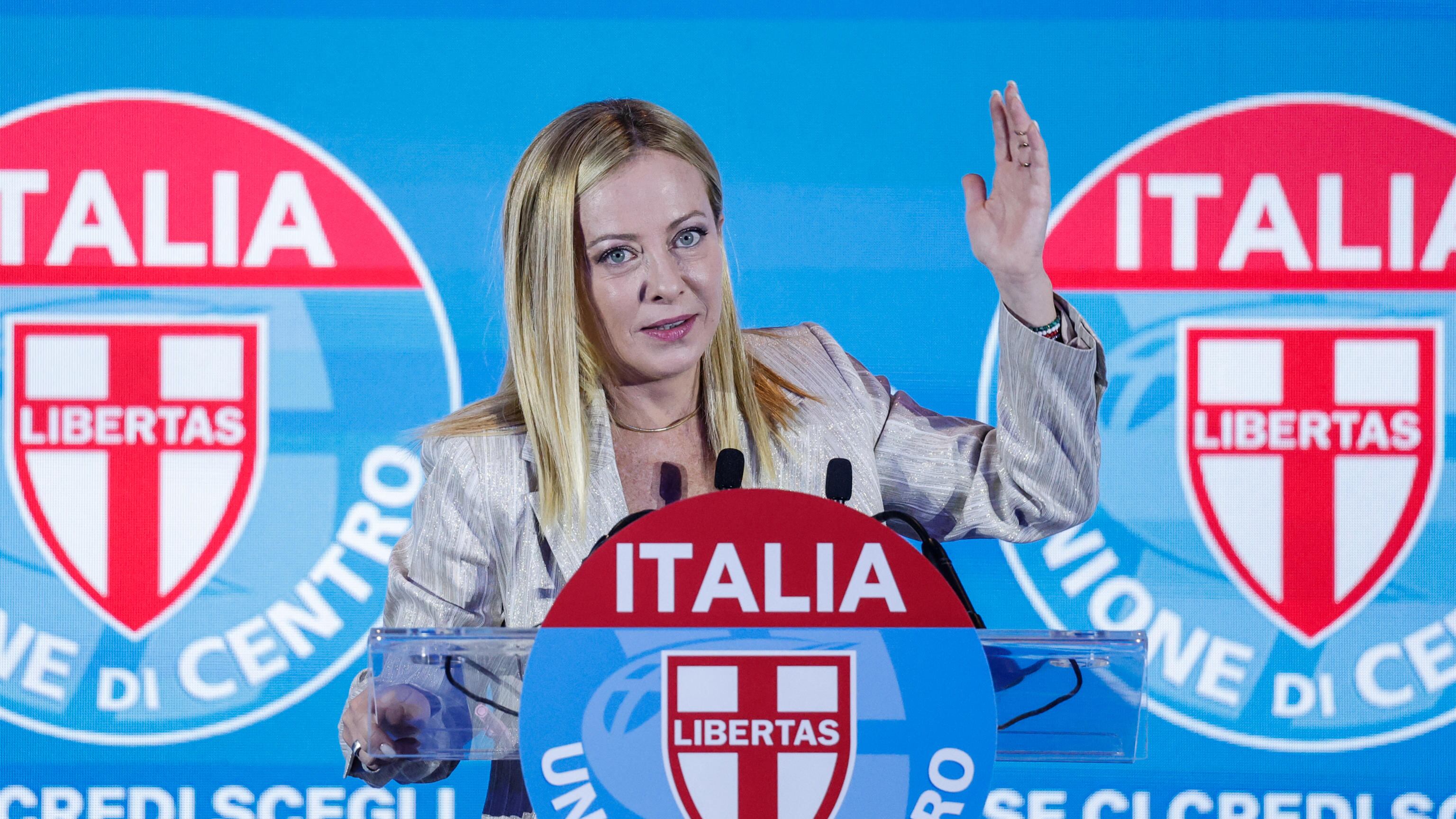 Meloni a gamba tesa: "Noi accusati di odio da chi festeggia l'omicidio di Kirk"