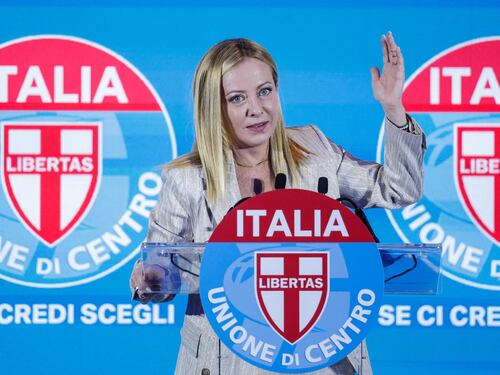 Meloni a gamba tesa: "Noi accusati di odio da chi festeggia l'omicidio di Kirk"