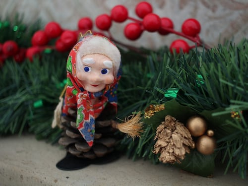Perché la Befana vola (e Babbo Natale no)