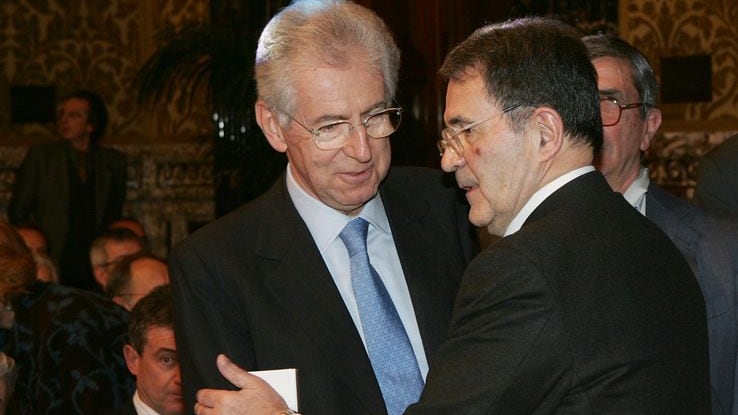 Monti e Prodi temono la fine dell'euro: "La Grecia non sia la nostra Sarajevo"