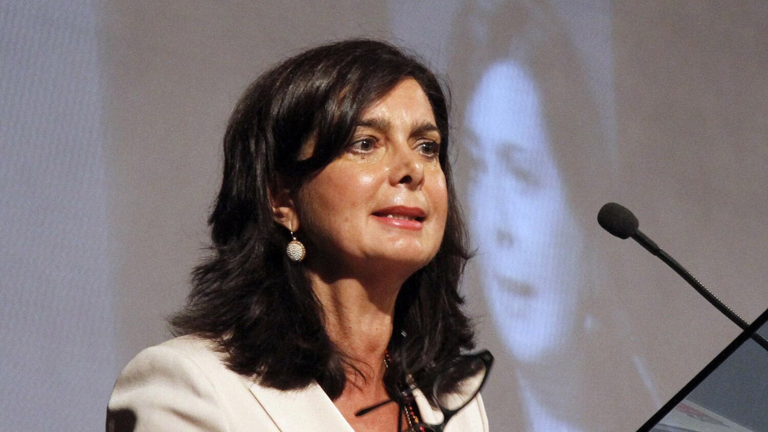 Boldrini punge il leader del Carroccio: "Onda d'odio su di me figlia del comportamento disgustoso di Salvin"