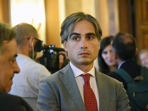 "Reggio sciolta per mafia". L'ombra del commissario sul sindaco Pd Falcomatà