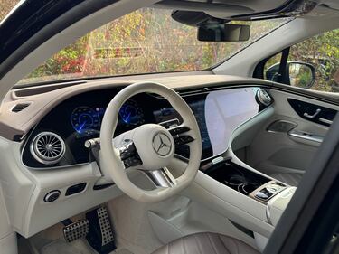 Mercedes EQE SUV: la gallery del SUV elettrico "hyper" lusso 16