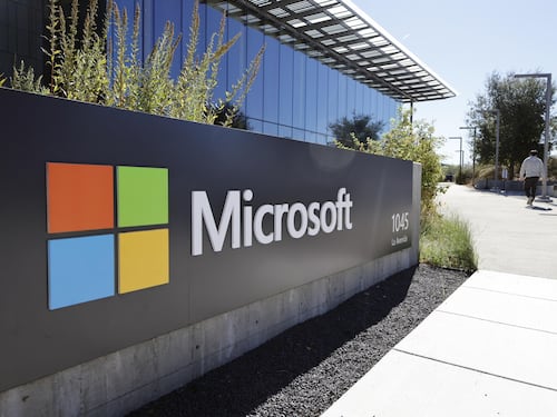 Niente rete. Microsoft lascia il datacenter di Nscale