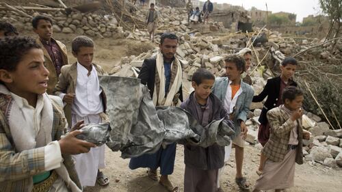 Yemen, bombardamenti vicino alla capitale Sana'a 2
