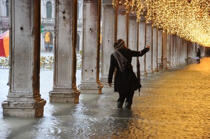 Allerta per l’acqua alta a Venezia che questa mattina ha registrato 120 cm sul livello medio del mare 9