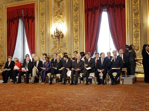 Letta e i ministri giurano sulla Costituzione