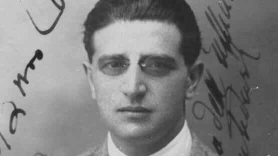 Esoterismo e ritmo. La poesia magica di "Momo" Comi dal sogno parigino alla terra del Salento
